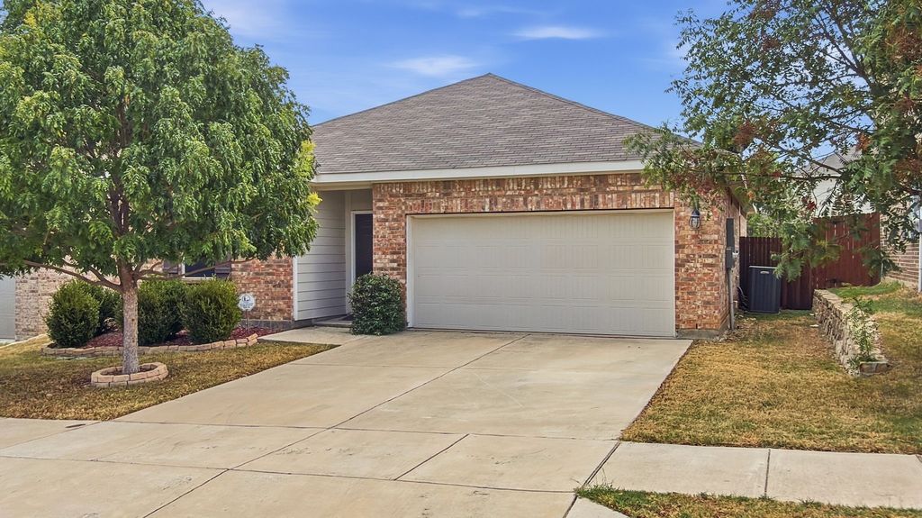 5401 Stone Meadow Lane, Fort Worth, TX 76179 — photo 4