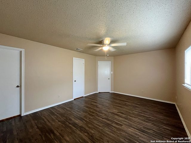 6847 Canary Meadow, Converse, TX 78109