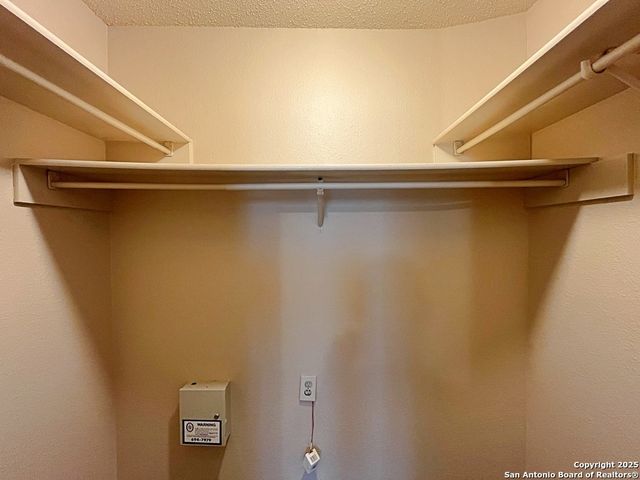 6847 Canary Meadow, Converse, TX 78109