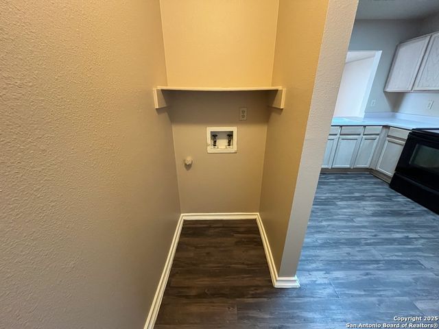 6847 Canary Meadow, Converse, TX 78109