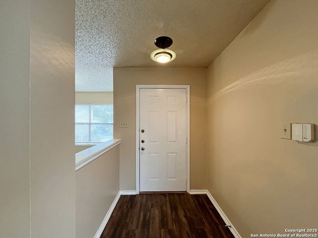 6847 Canary Meadow, Converse, TX 78109