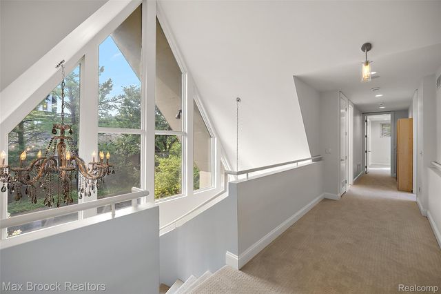 1136 Norminister End, Bloomfield Charter Township, MI 48302