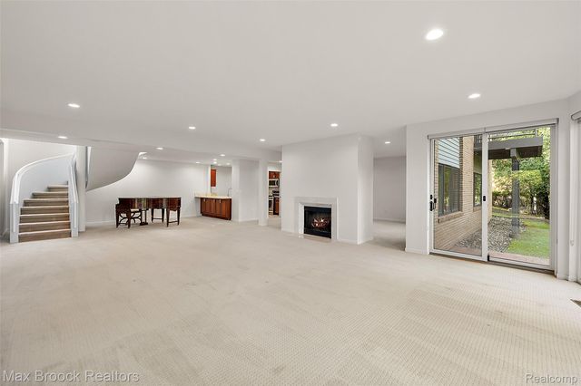 1136 Norminister End, Bloomfield Charter Township, MI 48302