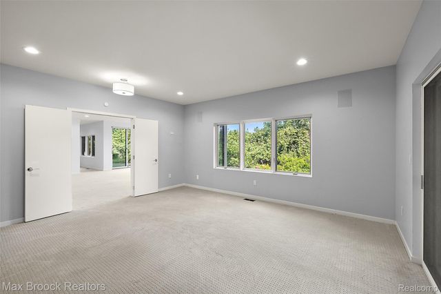 1136 Norminister End, Bloomfield Charter Township, MI 48302