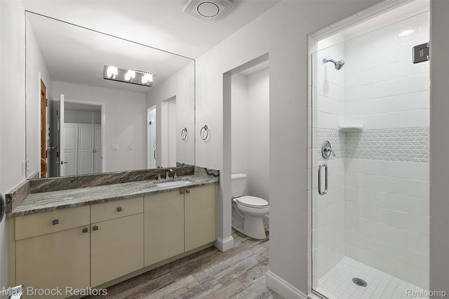 1136 Norminister End, Bloomfield Charter Township, MI 48302