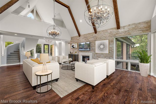 1136 Norminister End, Bloomfield Charter Township, MI 48302