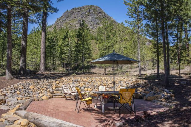 61567 Bearwallow Road, Bend, OR 97703