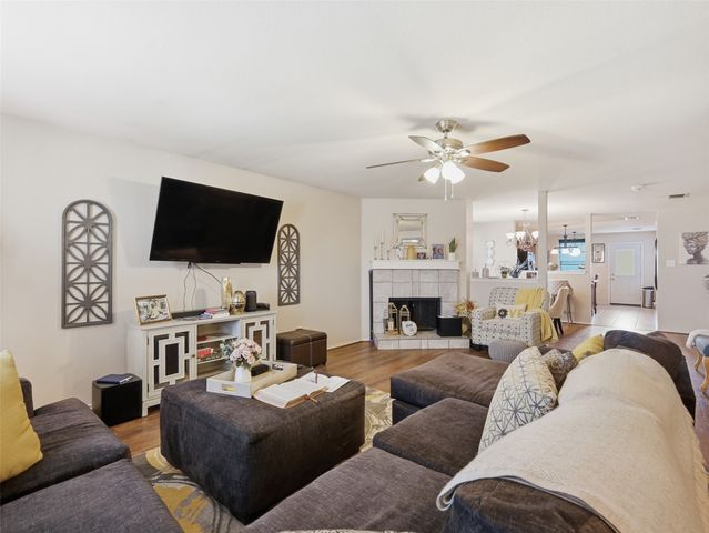 4101 German Pointer Way, Fort Worth, TX 76123