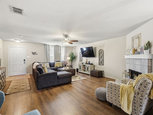 4101 German Pointer Way, Fort Worth, TX 76123