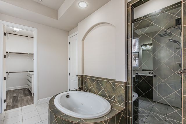 216 Florence Drive, Lewisville, TX 75056