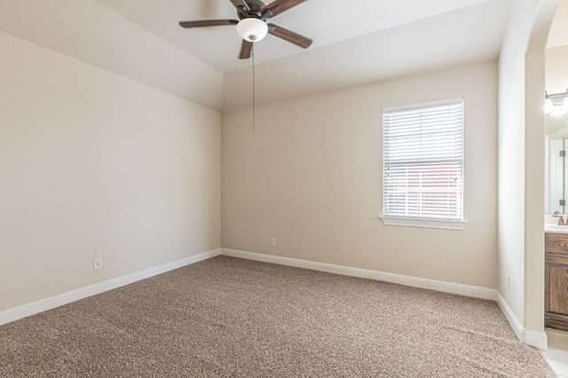 216 Florence Drive, Lewisville, TX 75056