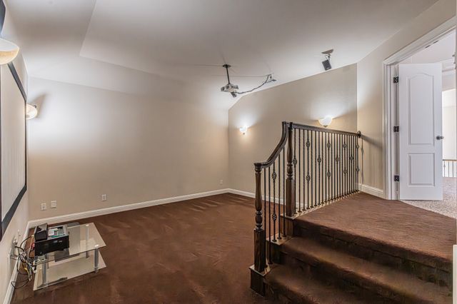 216 Florence Drive, Lewisville, TX 75056