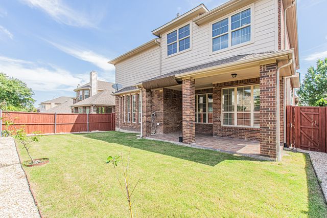 216 Florence Drive, Lewisville, TX 75056