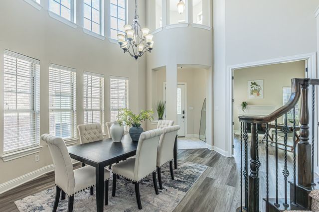 216 Florence Drive, Lewisville, TX 75056