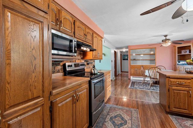 2565 S PINE TREE ROAD, De Pere, WI 54115