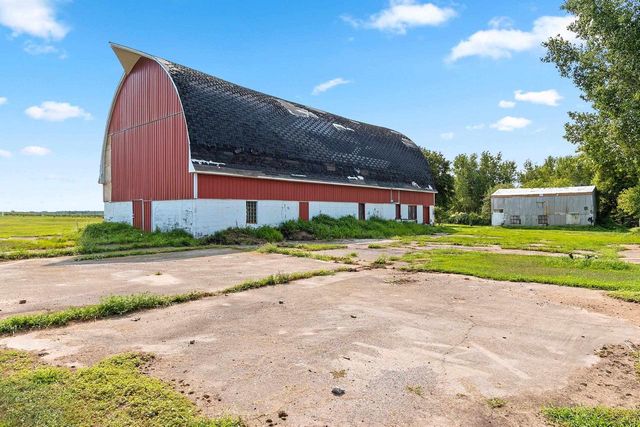 2565 S PINE TREE ROAD, De Pere, WI 54115