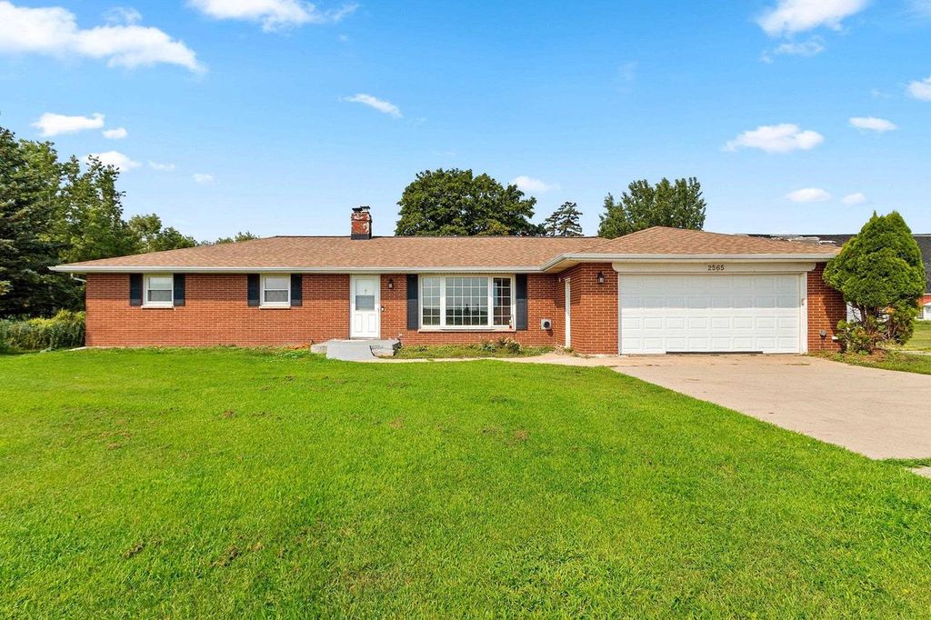 2565 S PINE TREE ROAD, De Pere, WI 54115