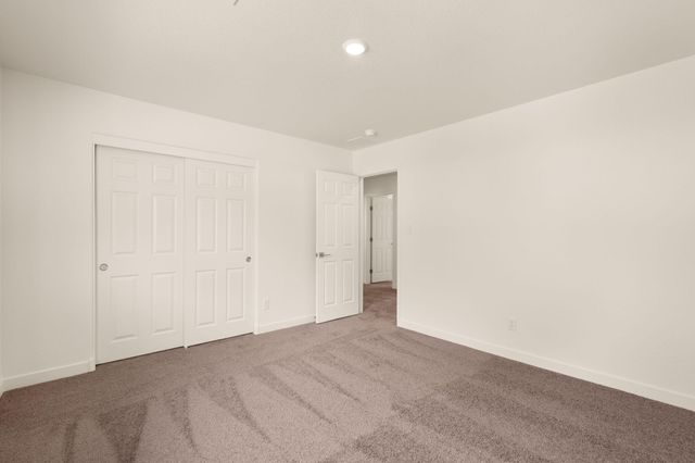 1640 Saddleback NE, Rio Rancho, NM 87144