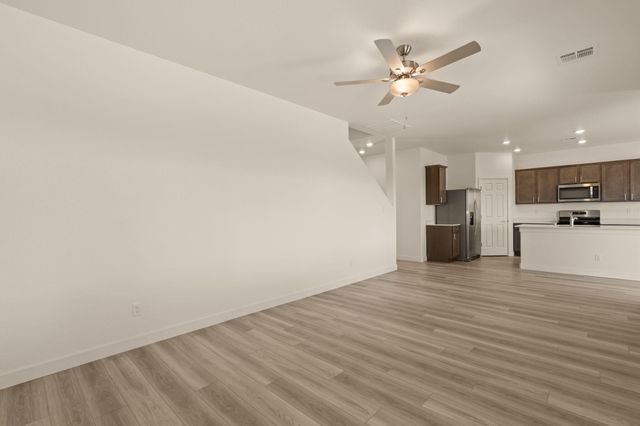 1640 Saddleback NE, Rio Rancho, NM 87144