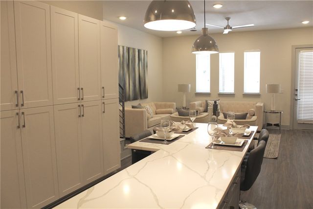 1902 Moser Avenue 4C, Dallas, TX 75206