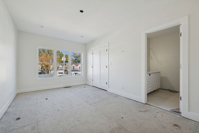 3538 W Le Moyne Street, Chicago, IL 60651