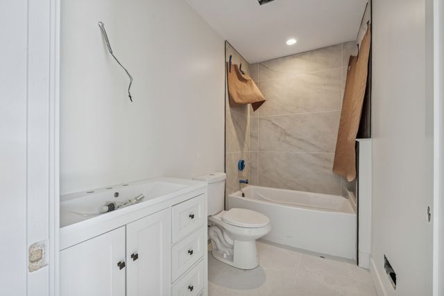 3538 W Le Moyne Street, Chicago, IL 60651