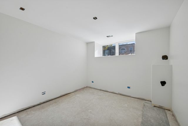 3538 W Le Moyne Street, Chicago, IL 60651