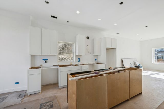 3538 W Le Moyne Street, Chicago, IL 60651