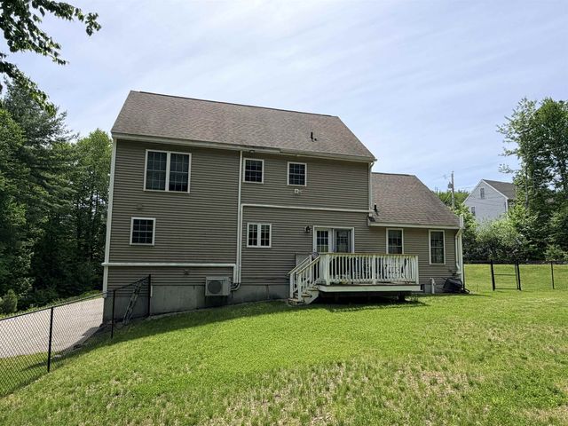 173 Oak Hill Road, Barrington, NH 03825