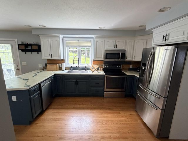 173 Oak Hill Road, Barrington, NH 03825