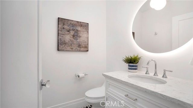 1347 Seward, Los Angeles, CA 90028