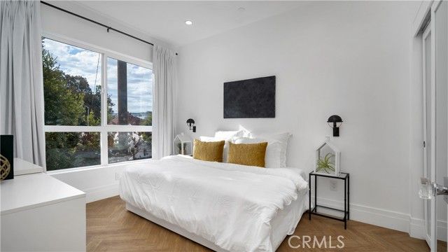 1347 Seward, Los Angeles, CA 90028