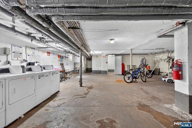 140 W Englewood Avenue 5B, Teaneck, NJ 07666