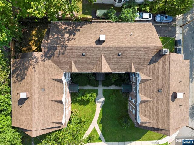 140 W Englewood Avenue 5B, Teaneck, NJ 07666