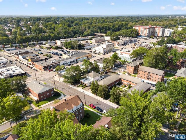 140 W Englewood Avenue 5B, Teaneck, NJ 07666