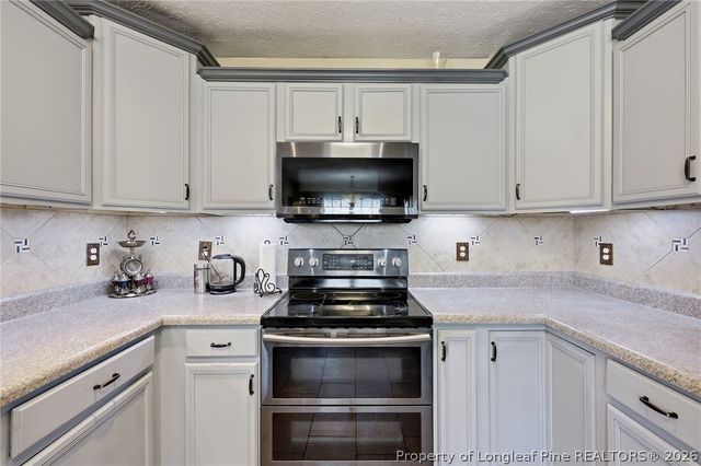 2105 Saint Nicholas Drive, Hope Mills, NC 28348