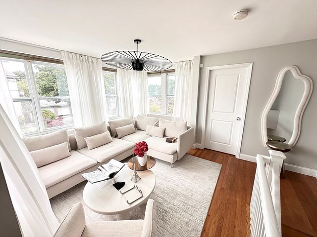 43-45 Roselin Ave, Quincy, MA 02169