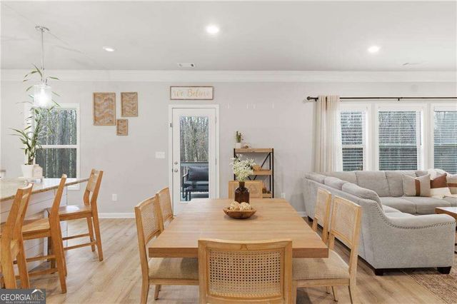 106 Creekside Bluff Way, Auburn, GA 30011