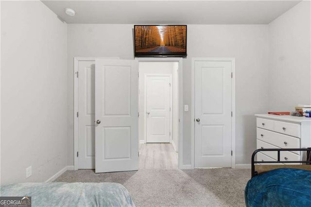 106 Creekside Bluff Way, Auburn, GA 30011