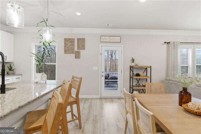 106 Creekside Bluff Way, Auburn, GA 30011