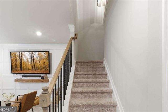 106 Creekside Bluff Way, Auburn, GA 30011