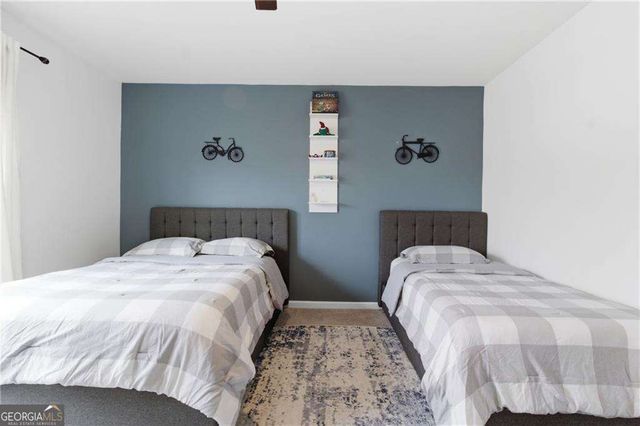 106 Creekside Bluff Way, Auburn, GA 30011