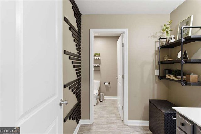 106 Creekside Bluff Way, Auburn, GA 30011