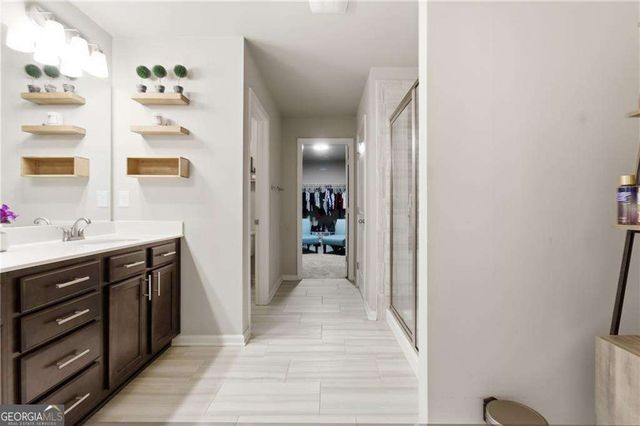 106 Creekside Bluff Way, Auburn, GA 30011