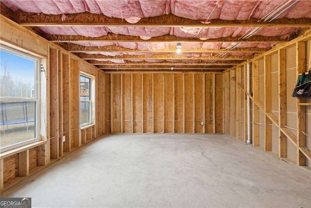 106 Creekside Bluff Way, Auburn, GA 30011