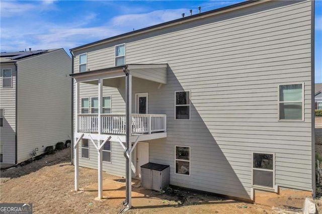 106 Creekside Bluff Way, Auburn, GA 30011