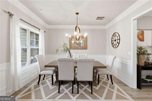 106 Creekside Bluff Way, Auburn, GA 30011