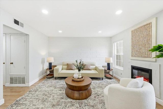 32915 Lake Erie Street, Fremont, CA 94555