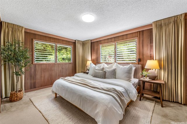 2193 Ala Mahamoe Street, Honolulu, HI 96819