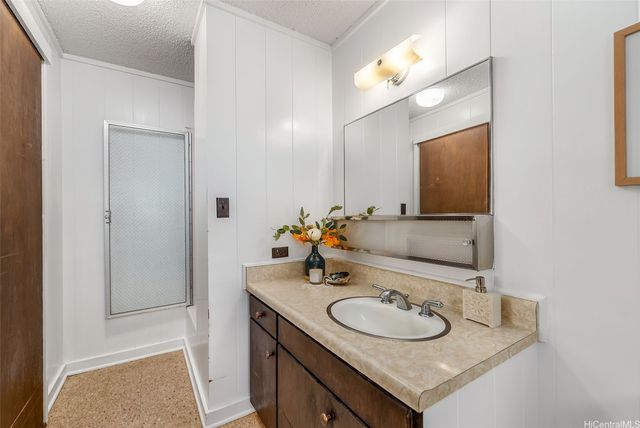 2193 Ala Mahamoe Street, Honolulu, HI 96819
